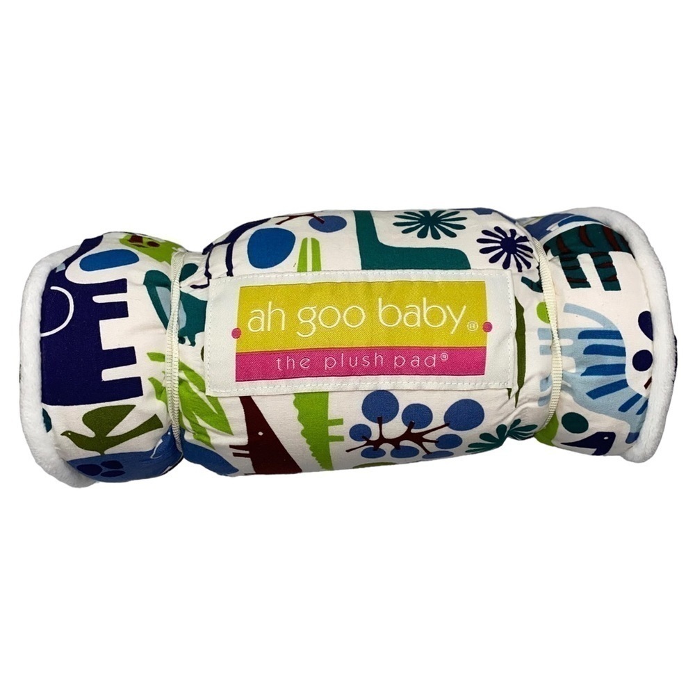 Ah Goo Baby The Plush Pad Portable Changing Pad with Memory Foam‎ - Zoo Frenzy